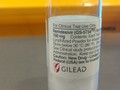 Fiole de remdésivir injectable destinée aux essais cliniques aux États-Unis distribué par Gilead Sciences Canada, Inc.