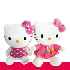 Hello Kitty Special 10 pouces avec robe de Sanrio